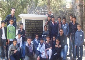 Tarihi gezerek öğrendiler